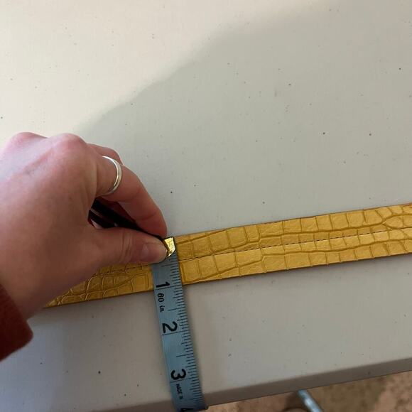 Martin Dingman Yellow Alligator Full Grain Leather USA Made Belt Size Large/XL - Picture 9 of 12